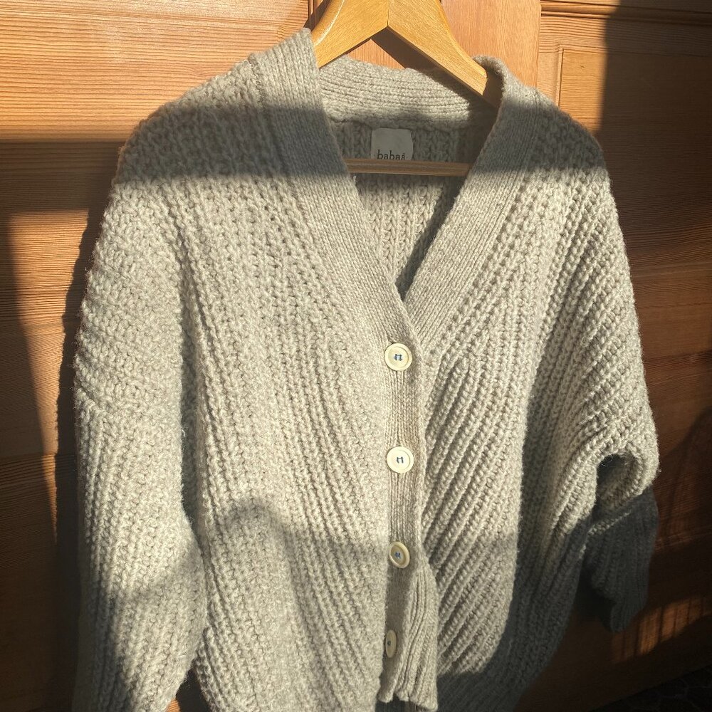 Babaa sweater